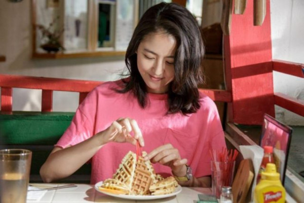 【超準心理測驗】5種吃飯順序揭露你的愛情觀/擇偶標準 食沙律先最小鳥依人？先食〇〇是顏控！