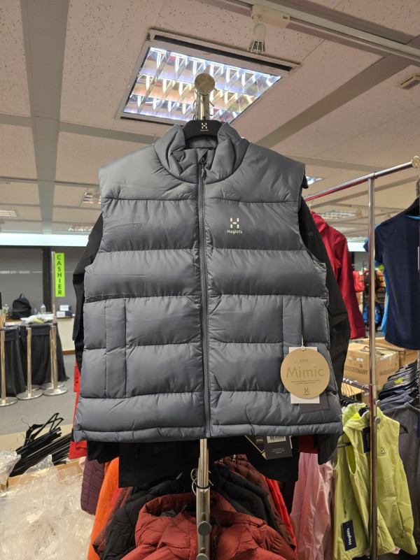 尖沙咀海港城服飾開倉低至3折！羽絨/風褸/保暖背心/長褲/背囊$499起！同場名牌行李箱大劈價