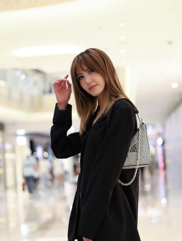 吳若希愛馬仕手袋珍藏亂咁塞超霸氣 曾豪使30萬買VIP限量款「藍盒子」