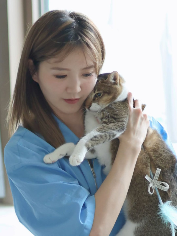 吳若希愛馬仕手袋珍藏亂咁塞超霸氣 曾豪使30萬買VIP限量款「藍盒子」