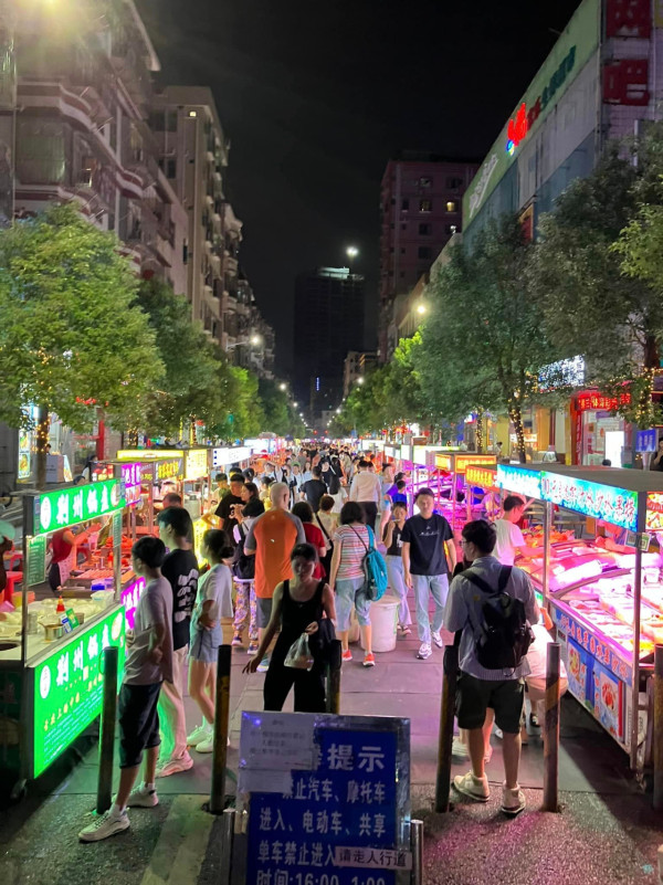 港人讚深圳夜市「正過台灣士林」？網民列3大致命缺點力勸：咪盲撐！