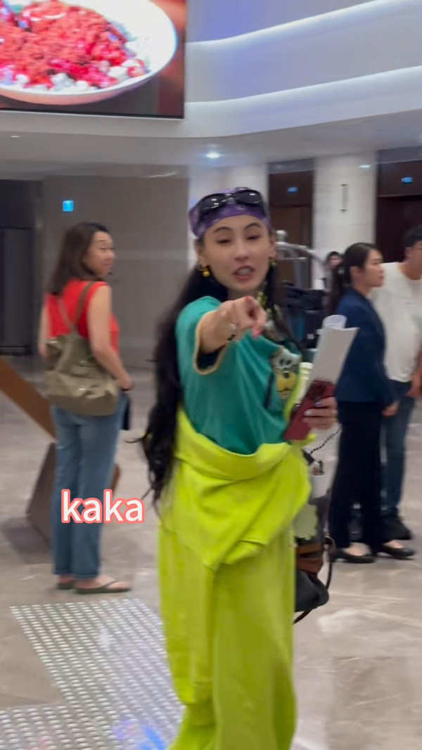 張栢芝驚見粉絲等足幾個鐘只見一面 私下舉動曝光真實人品惹狂讚：抵佢咁受歡迎