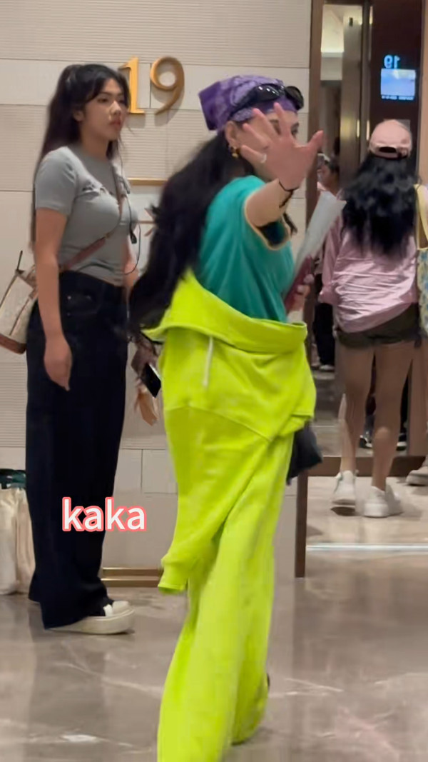 張栢芝驚見粉絲等足幾個鐘只見一面 私下舉動曝光真實人品惹狂讚：抵佢咁受歡迎