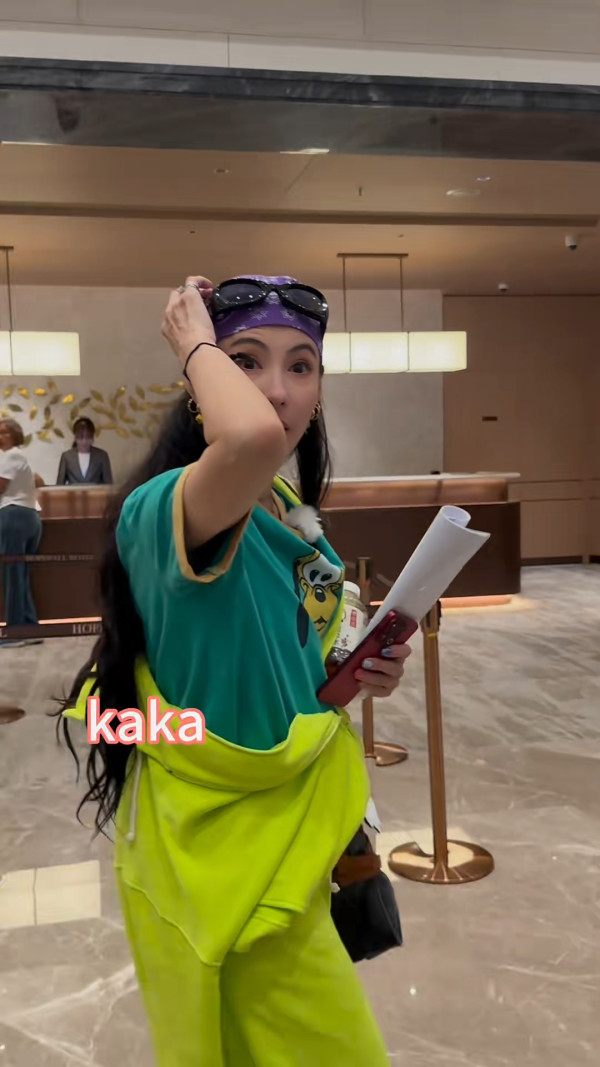 張栢芝驚見粉絲等足幾個鐘只見一面 私下舉動曝光真實人品惹狂讚：抵佢咁受歡迎