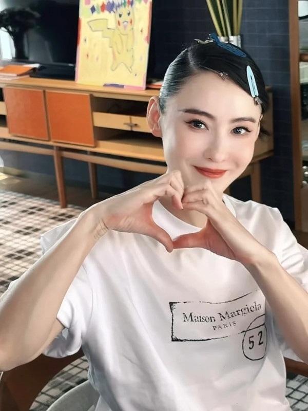 張栢芝驚見粉絲等足幾個鐘只見一面 私下舉動曝光真實人品惹狂讚：抵佢咁受歡迎