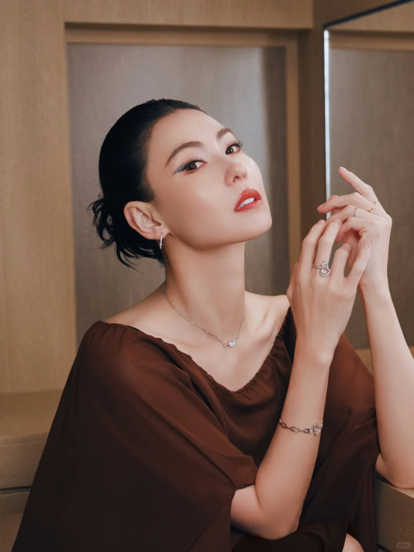 張栢芝驚見粉絲等足幾個鐘只見一面 私下舉動曝光真實人品惹狂讚：抵佢咁受歡迎