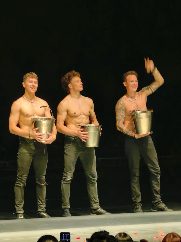 北上注意!港人睇猛男騷帶一物回港被罰款逾5千 小紅書呻:夠我深圳食50隻大閘蟹