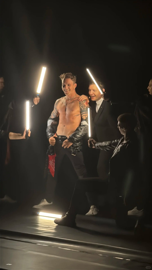 北上注意!港人睇猛男騷帶一物回港被罰款逾5千 小紅書呻:夠我深圳食50隻大閘蟹