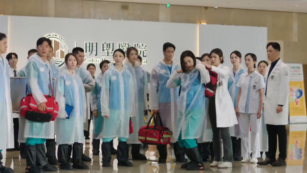 巨塔之后線上看|1-25集大結局TVB全劇透!每集劇情預告即時更新