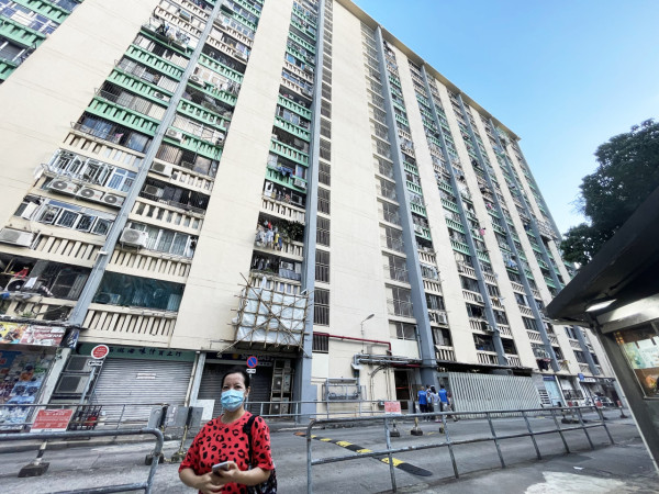 首派獲市區超光猛公屋 無OO直稱「好難養BB」網民4大原因反勸要：校網贏哂
