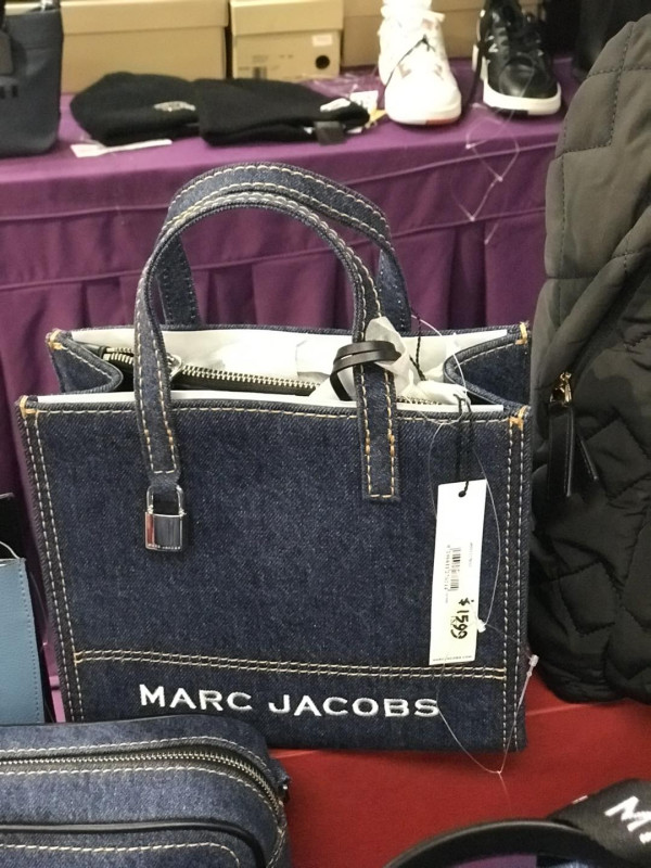 銅鑼灣時代廣場服飾開倉低至一折！$30起bossini/ad-lib/DSQUARED2！PINKO/Marc Jacobs手袋$799起