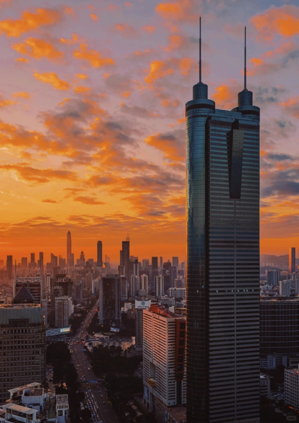 地王觀光·深港之窗。圖片來源:小紅書@地王深港之窗 地王觀光·深港之窗。圖片來源:小紅書@地王深港之窗