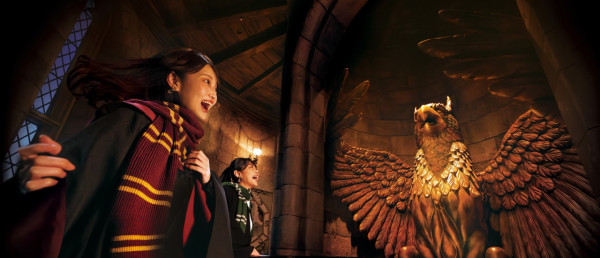 日本環球影城USJ聖誕活動登場!全新夜間秀光雕投影與Minions唱聖誕歌