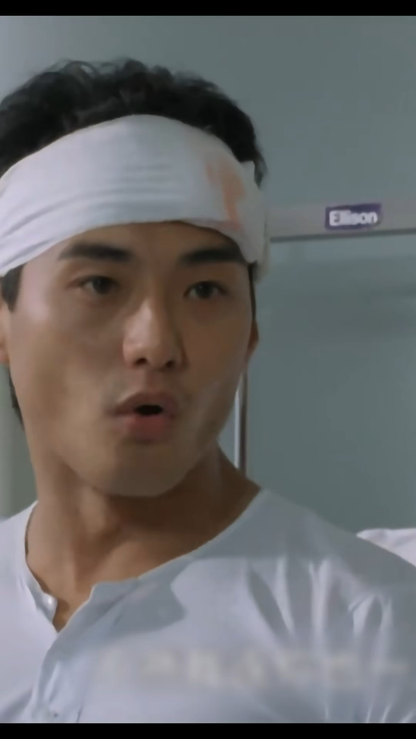 前TVB御用奸人轉行做領隊帶旅行團？ 近年定居內地曾自爆月入呢個數 