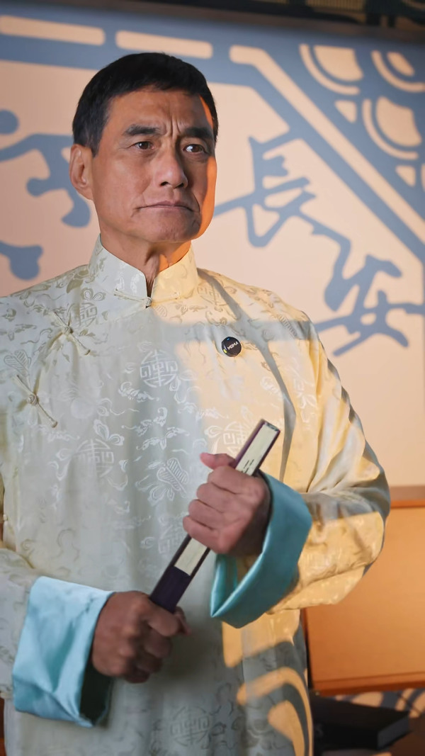 前TVB御用奸人轉行做領隊帶旅行團？ 近年定居內地曾自爆月入呢個數 