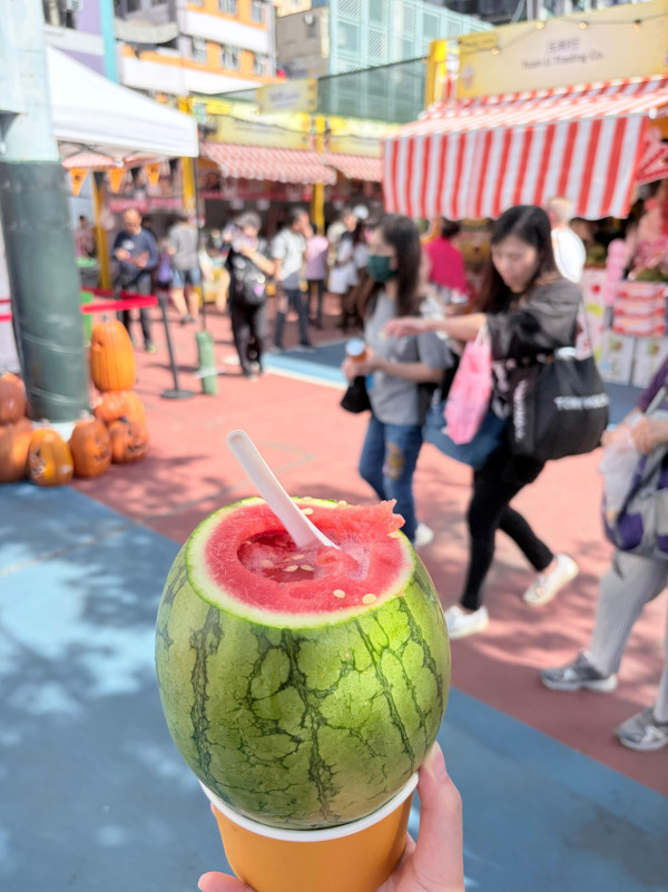 葵涌美食嘉年華2025｜ 記者直擊十大必食之選！$10榴槤千層蛋糕/$20和牛粒/佛跳牆/開心果香蕉餅