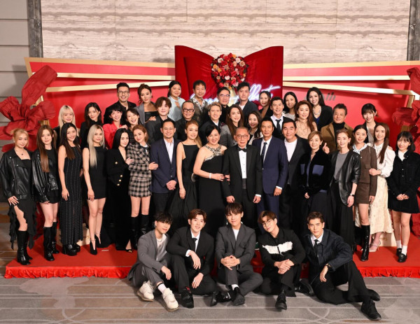 楊受成伉儷慶祝40周年「紅寶石婚」 筵開21席星光熠熠英皇藝人傾巢而出