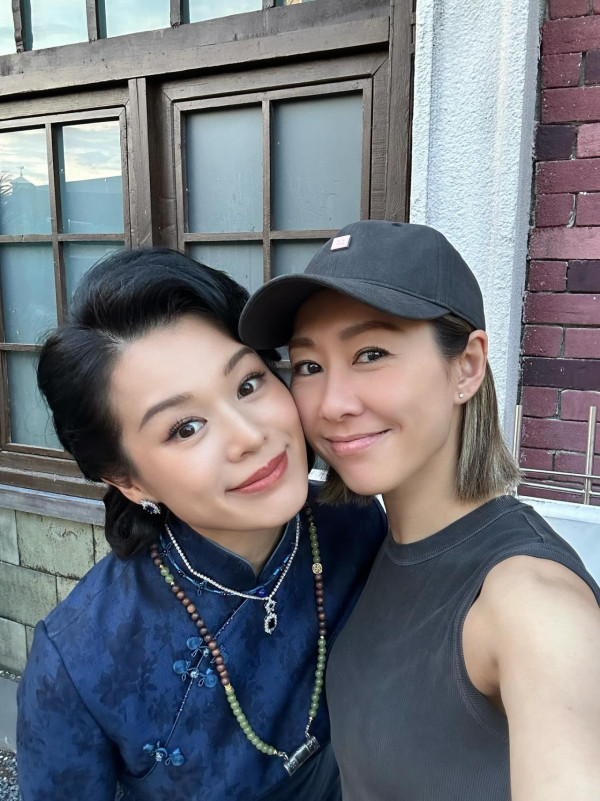 胡杏兒承認「胡說八道會」不獲邀見證胡定欣秘婚 4個字揭閨蜜情真實關係