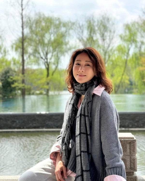 百億視后退出娛樂圈多年突然重返TVB 因一事激罕現身電視城惹復出疑雲?