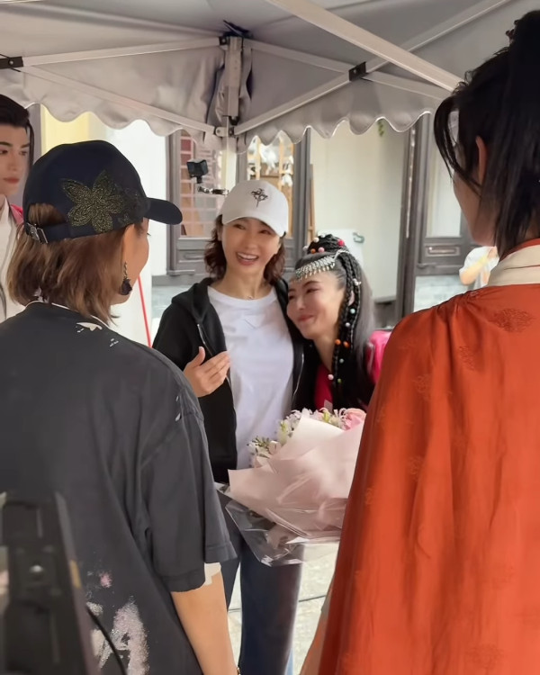 百億視后退出娛樂圈多年突然重返TVB 因一事激罕現身電視城惹復出疑雲？