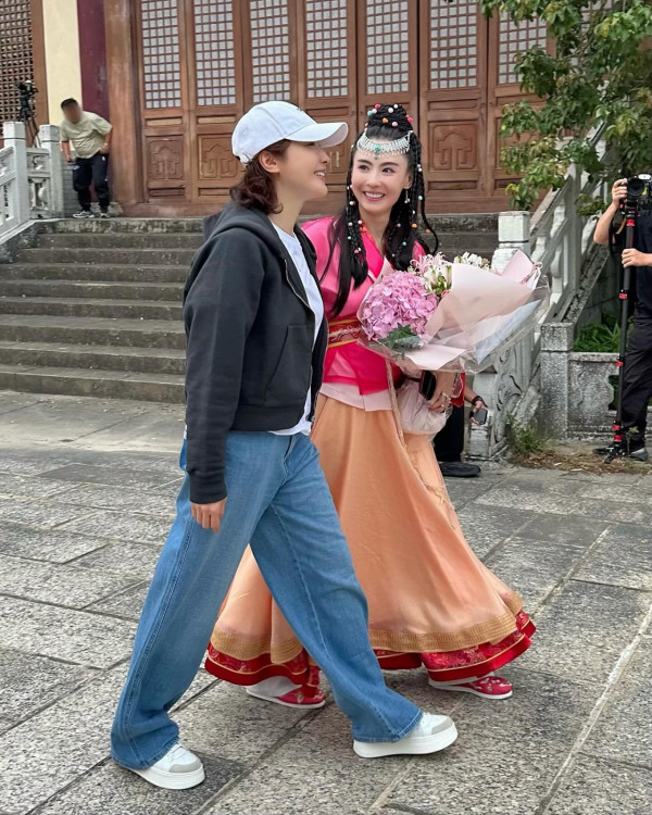 百億視后退出娛樂圈多年突然重返TVB 因一事激罕現身電視城惹復出疑雲?