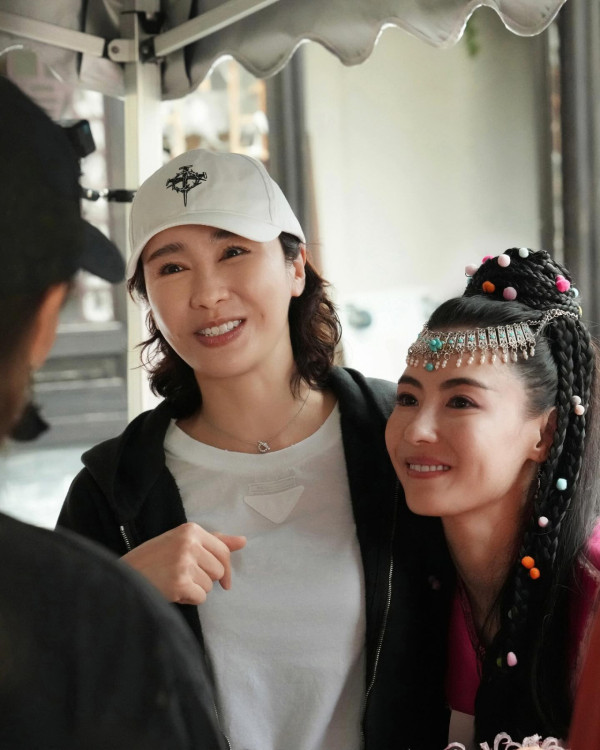 百億視后退出娛樂圈多年突然重返TVB 因一事激罕現身電視城惹復出疑雲?