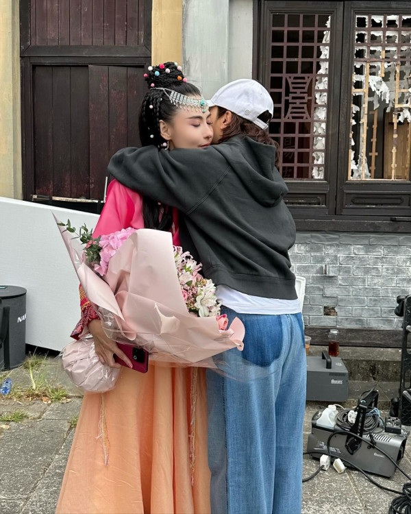 百億視后退出娛樂圈多年突然重返TVB 因一事激罕現身電視城惹復出疑雲？