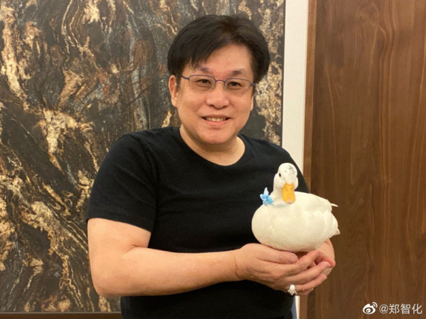 有片｜鄭智化炮轟深圳機場對殘疾人冷血！CCTV曝光真相「連滾帶爬」失實網民叫道歉 