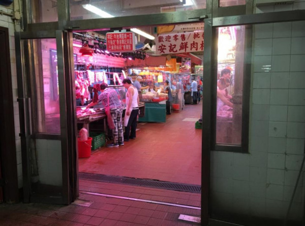 牛池灣街市大媽偷$5薯仔!得手後「神演技」扮清白 網民怒轟:幾蚊都唔放過?