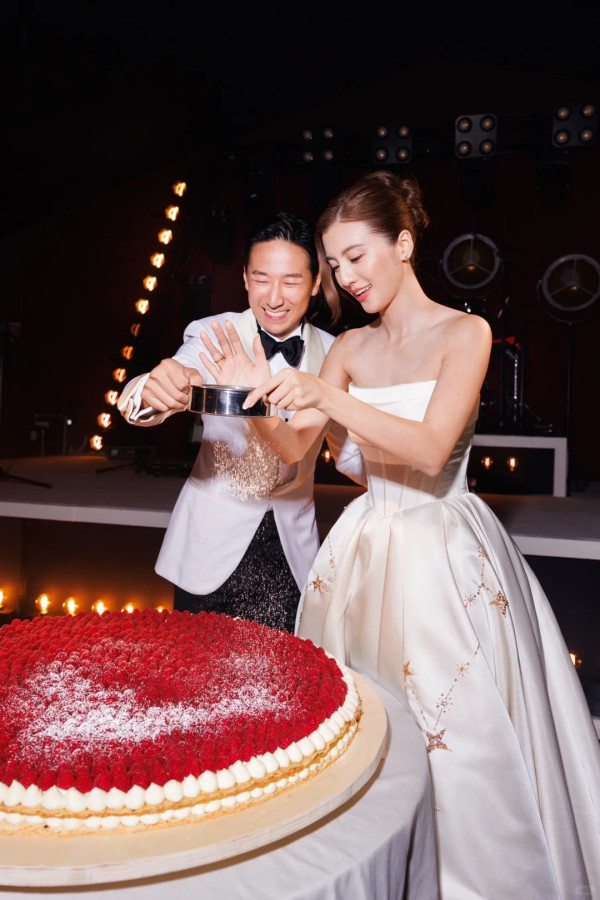 吳千語施伯雄被野生捕獲街頭拍拖 豪門夫妻私下互動曝光真實關係