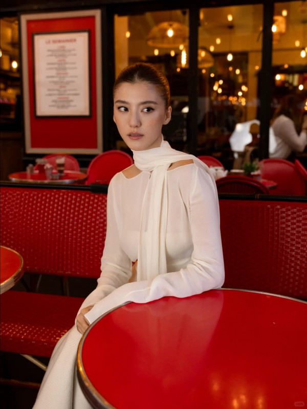 吳千語施伯雄被野生捕獲街頭拍拖 豪門夫妻私下互動曝光真實關係