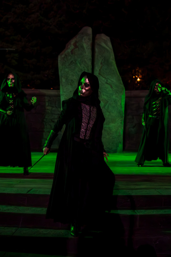 北京環球影城萬聖節4大驚嚇鬼屋挑戰膽量 食死徒突襲活米村+狂歡電音派對