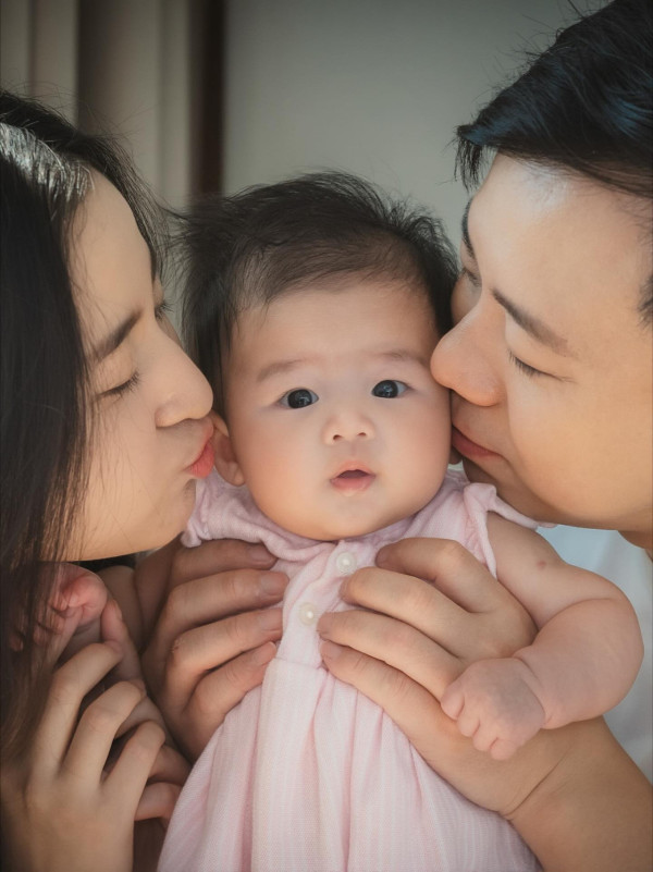 前TVB小花離巢後神隱兩年驚爆生B 無預警報喜IG晒一家三口抱B照