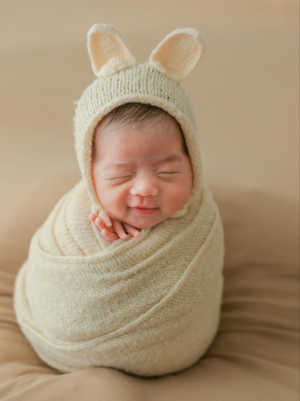 前TVB小花離巢後神隱兩年驚爆生B 無預警報喜IG晒一家三口抱B照