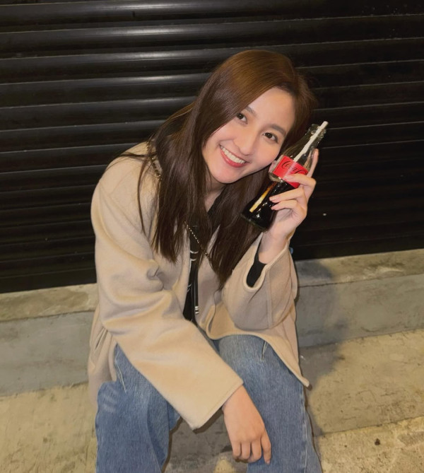 前TVB小花離巢後神隱兩年驚爆生B 無預警報喜IG晒一家三口抱B照