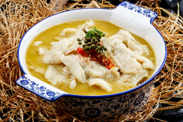 藥膳羊腩+片皮鴨放題人均$111!3小時任食羊腩/酸菜魚/鹹菜煮豬肚/蝦餃/蟹籽燒賣等點心