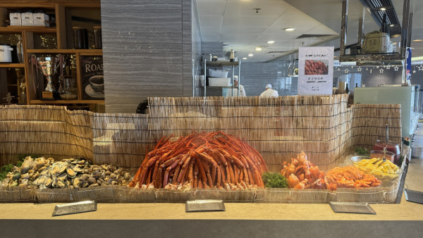 銅鑼灣Mr.Steak自助餐$111起/位  任食雪花蟹腳/生蠔/美國燒牛肉/煎鴨肝!現場直擊有咩食