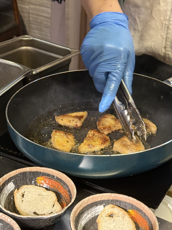 銅鑼灣Mr.Steak自助餐$111起/位  任食雪花蟹腳/生蠔/美國燒牛肉/煎鴨肝！現場直擊有咩食