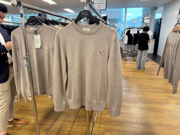 【現場直擊】Maison Kitsuné開倉低至3折!$150起入手Jennie同款 上衣/休閒褲/毛衣/靴子/外套大褸/小配件