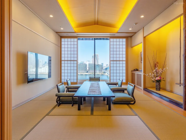 東京豐洲萬葉俱樂部（圖片：trip.com）