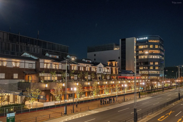 東京豐洲萬葉俱樂部（圖片：trip.com）