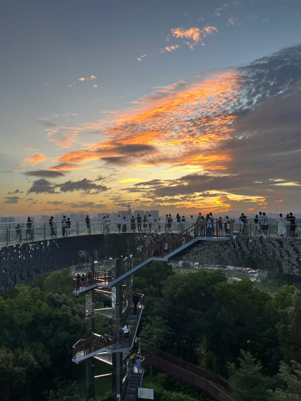 龍崗萬達廣場。圖片來源:小紅書@灯塔妈妈高质量遛娃 龍崗萬達廣場。圖片來源:小紅書@灯塔妈妈高质量遛娃