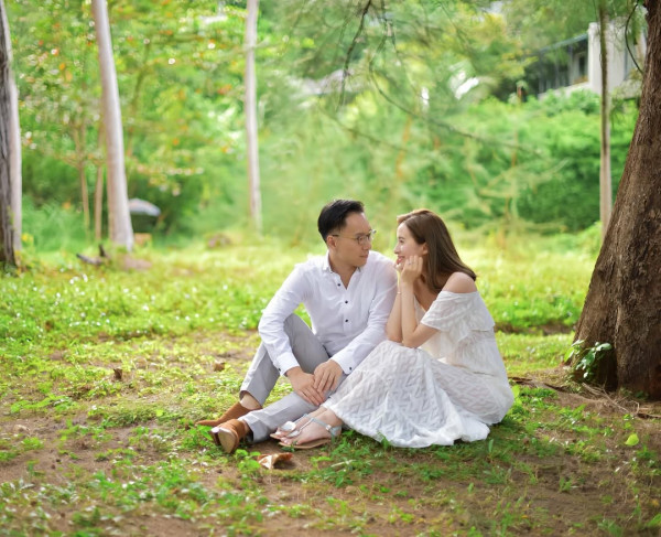 43歲索爆女藝人否認已退出娛樂圈 離巢7年榮升幸福媽媽罕有公開露面