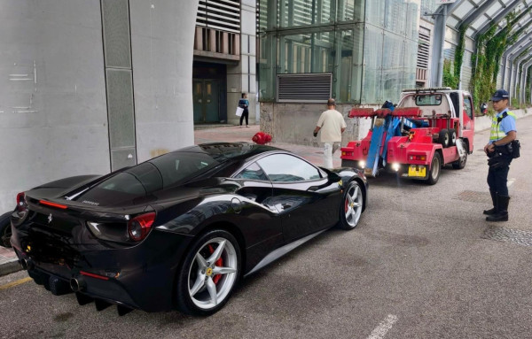 警方油尖打擊違泊拘2人 今年發出牛肉乾金額達5000萬