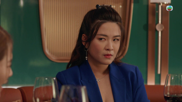 金式森林丨梁敏巧拍劇6年首次演有名字角色 客串「八婆網紅」白鴿眼超搶戲