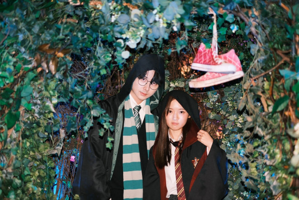 《女神配對》CP蜜遊深圳放閃 大曬雪地自拍照勁sweet 