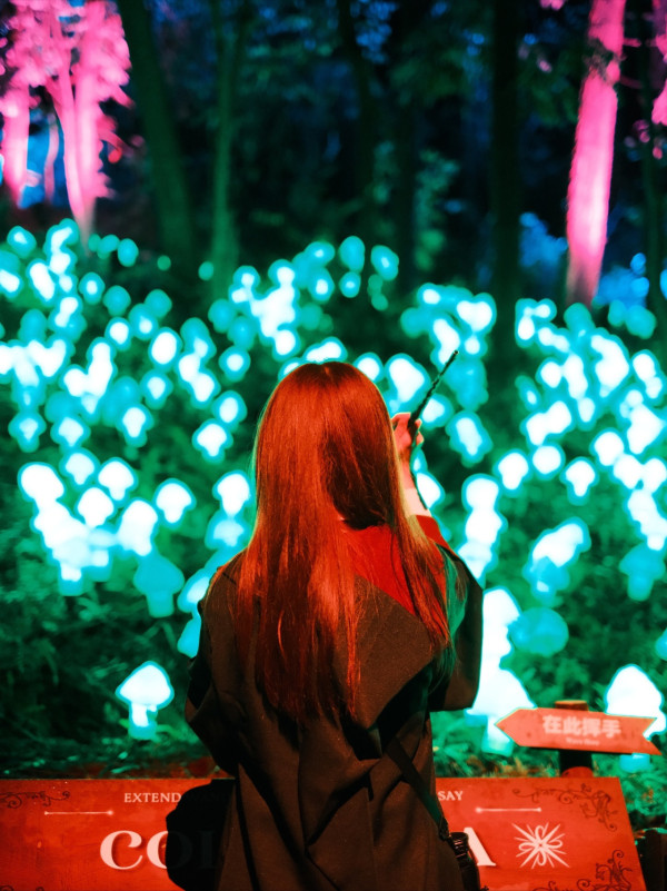 《女神配對》CP蜜遊深圳放閃 大曬雪地自拍照勁sweet 