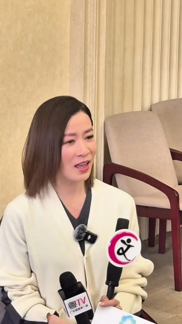 許紹雄離世|佘詩曼強忍悲痛承諾照顧契爺家人 淚訴:我很想你,但我不會再哭了