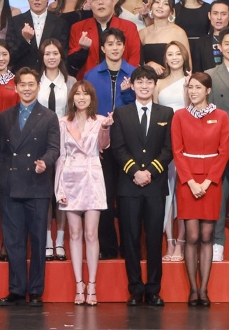 TVB節目巡禮2026｜一線小生花旦大合照企位大洗牌！全場唯一視后明顯失寵靠邊站