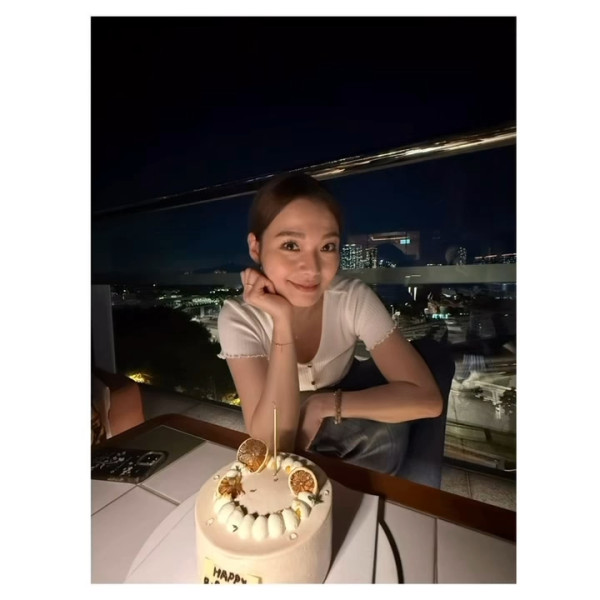 43歲女藝人驚爆遇交通意外頸椎移位 獨自入院後需戴頸箍開工惹擔憂